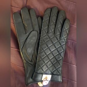 Womens MK leather gloves